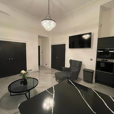 Royal Mile Apartment 2Bedroom Edinburgh Bagian luar foto