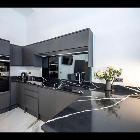 Royal Mile Apartment 2Bedroom Edinburgh Bagian luar foto