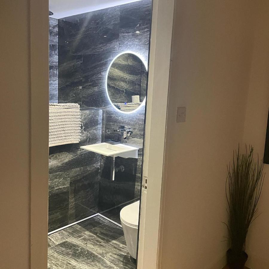 Royal Mile Apartment 2Bedroom Edinburgh Bagian luar foto