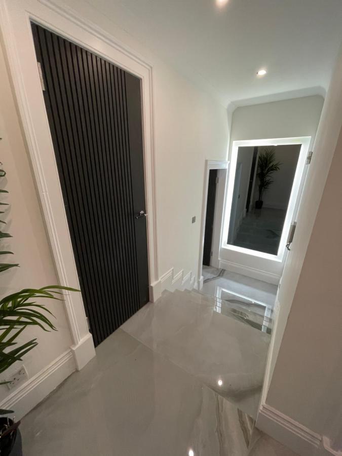 Royal Mile Apartment 2Bedroom Edinburgh Bagian luar foto